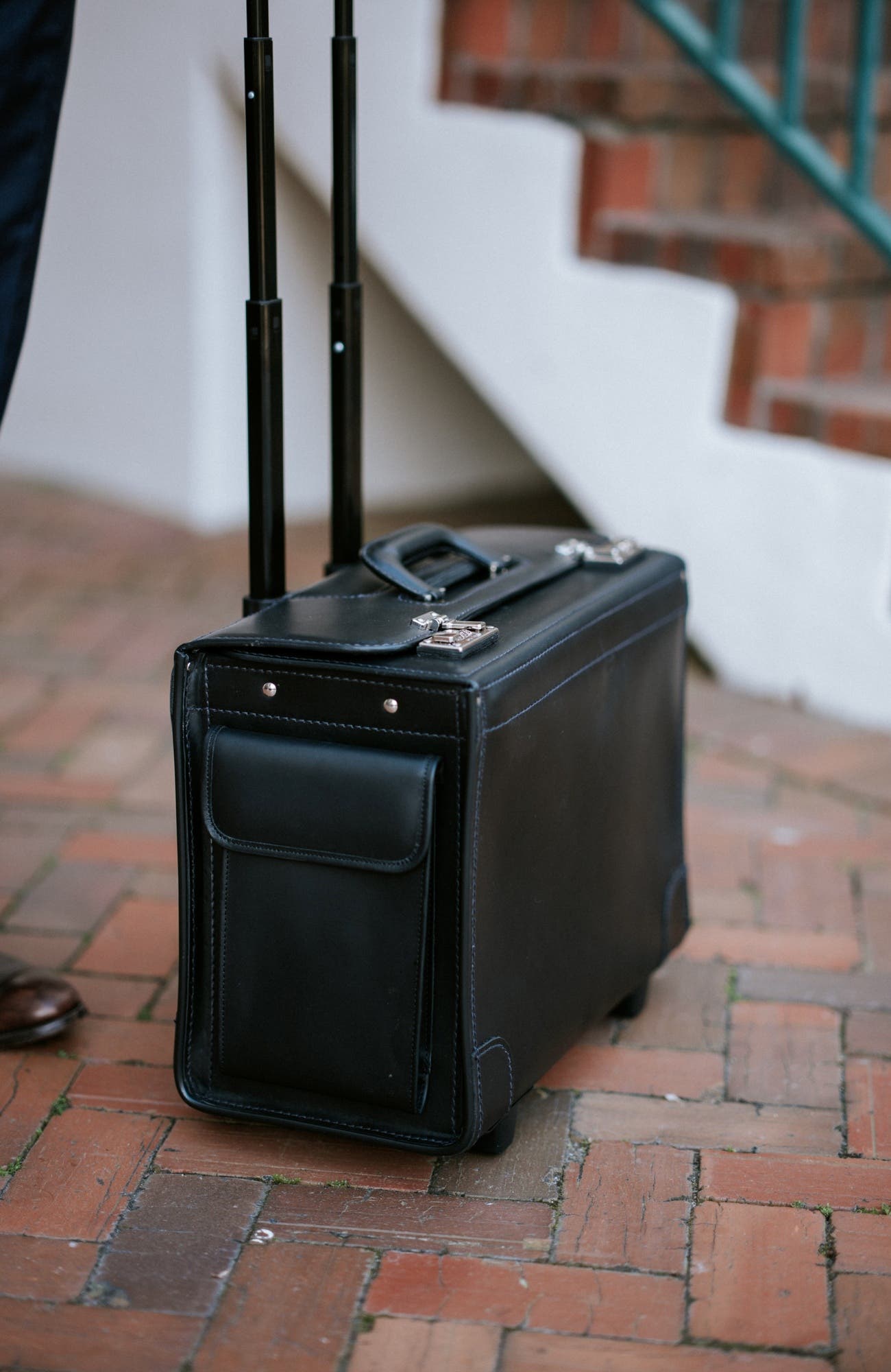 Litigator Leather Wheeled Catalog Case, Alternate, color, Black