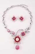 Modenaire Flower Necklace and Earrings Set