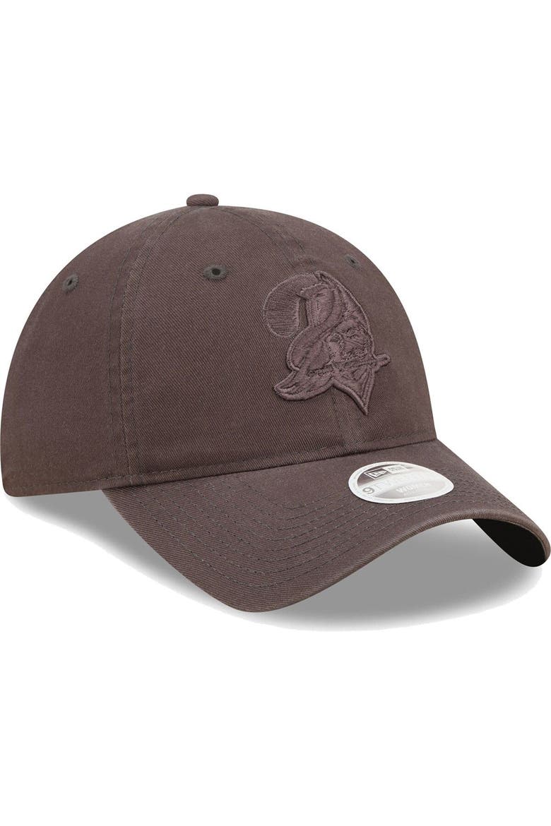 Women's  New Era Graphite Tampa Bay Buccaneers Historic Logo Core Classic 2.0 Tonal 9TWENTY Adjustable Hat, Alternate, color, Graphite