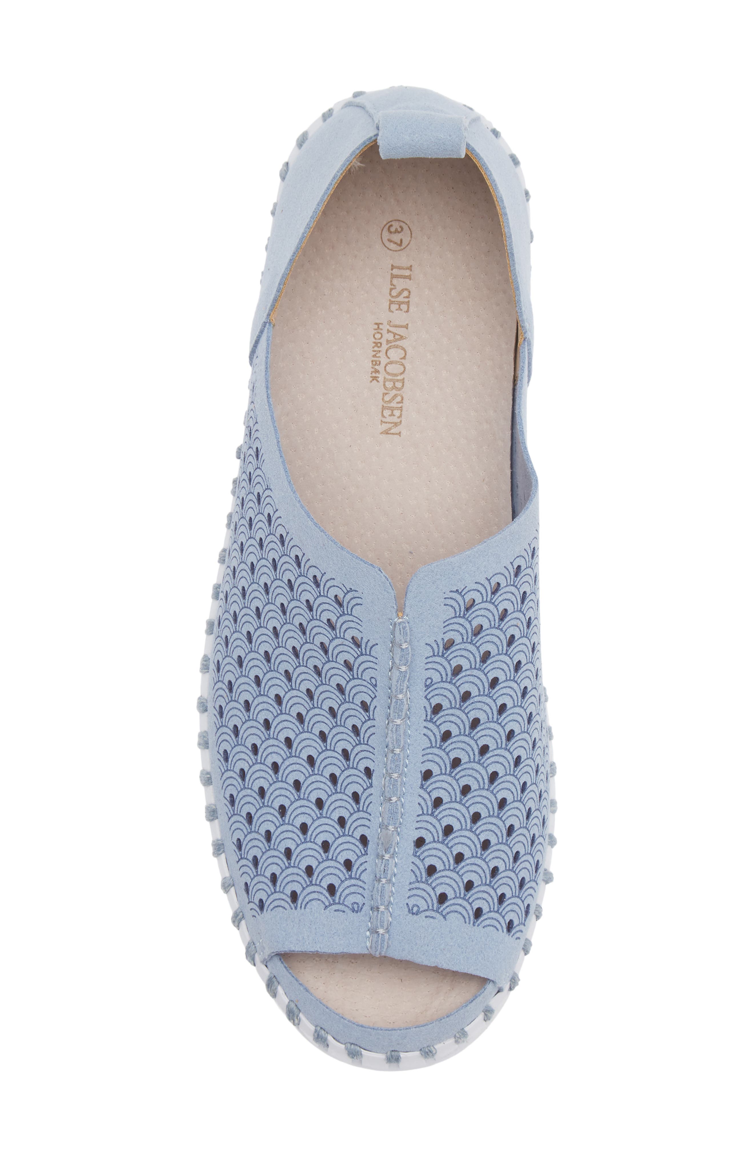 Tulip 9377 Slip-On Shoe, Alternate, color, CORNFLOWER