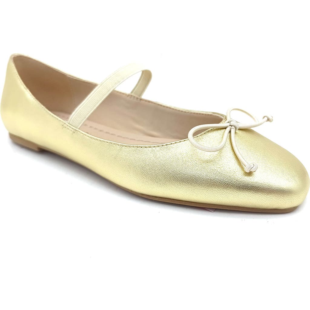 Kenneth Cole Myra Mary Jane Flat In Gold
