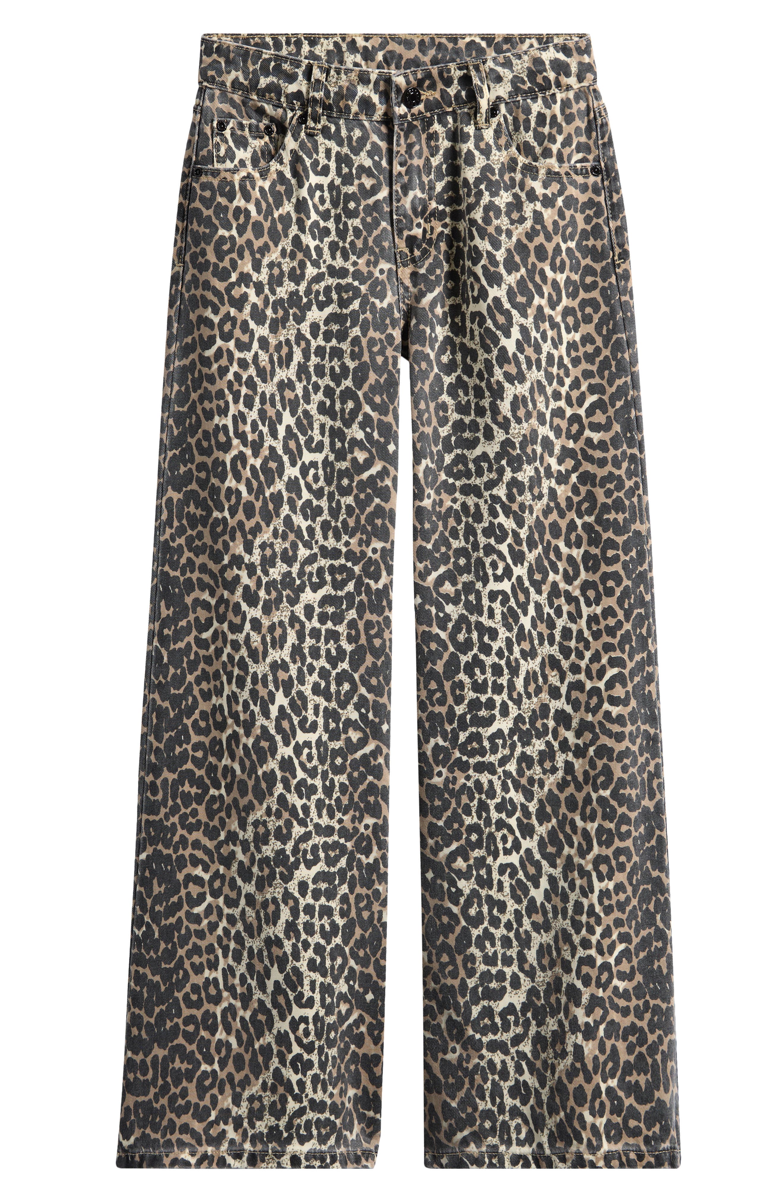 selected WASHED LEO