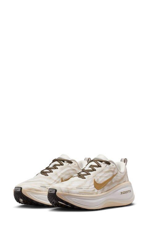 Vomero Plus Running Shoe (Women)