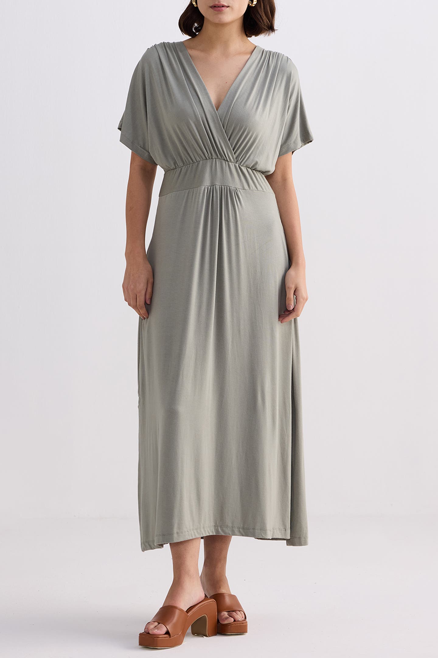 Flowy A-Line Maxi Dress with Side Slits - image 3