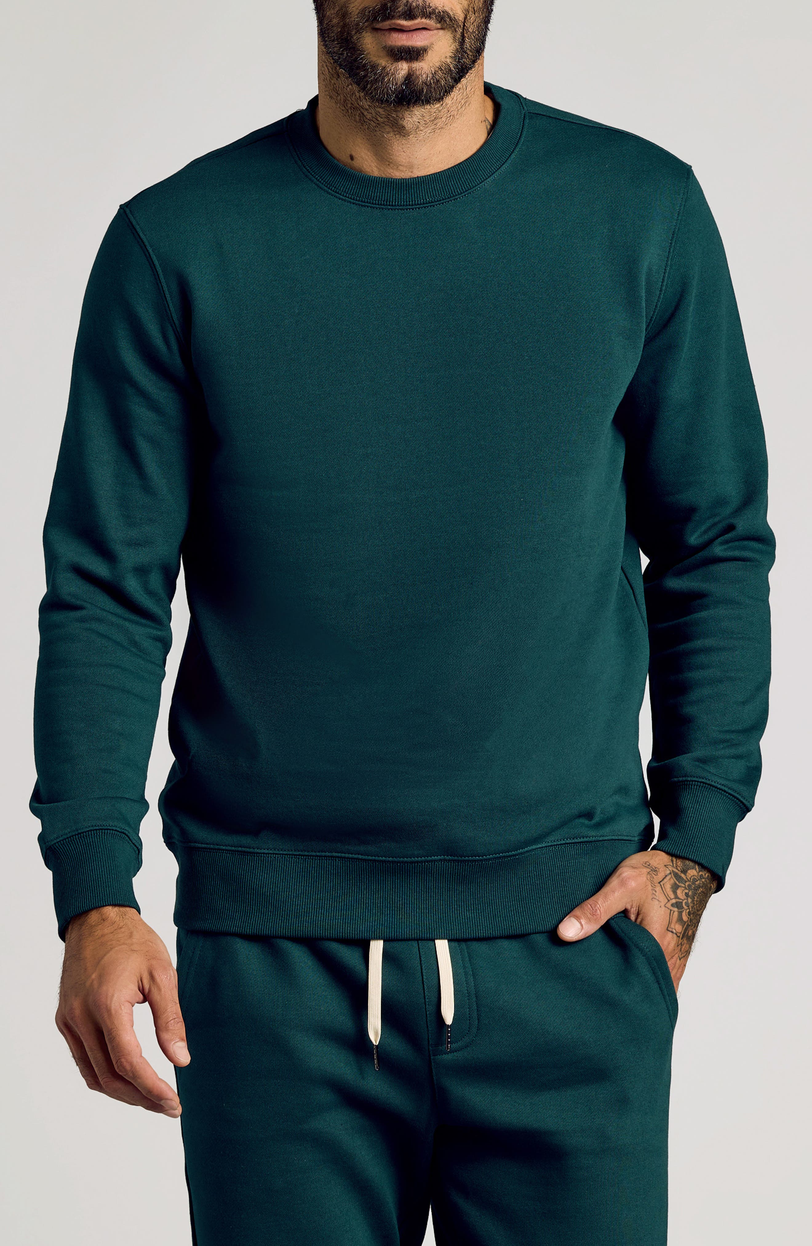 EMERALD GREEN