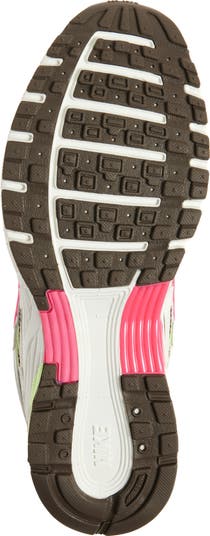 P-6000 Sneaker