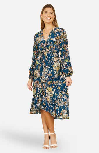 tie knot midi dress Buy Women Beige & Red Floral V Neck Waist Tie Knot Midi Dress Online at Best Price