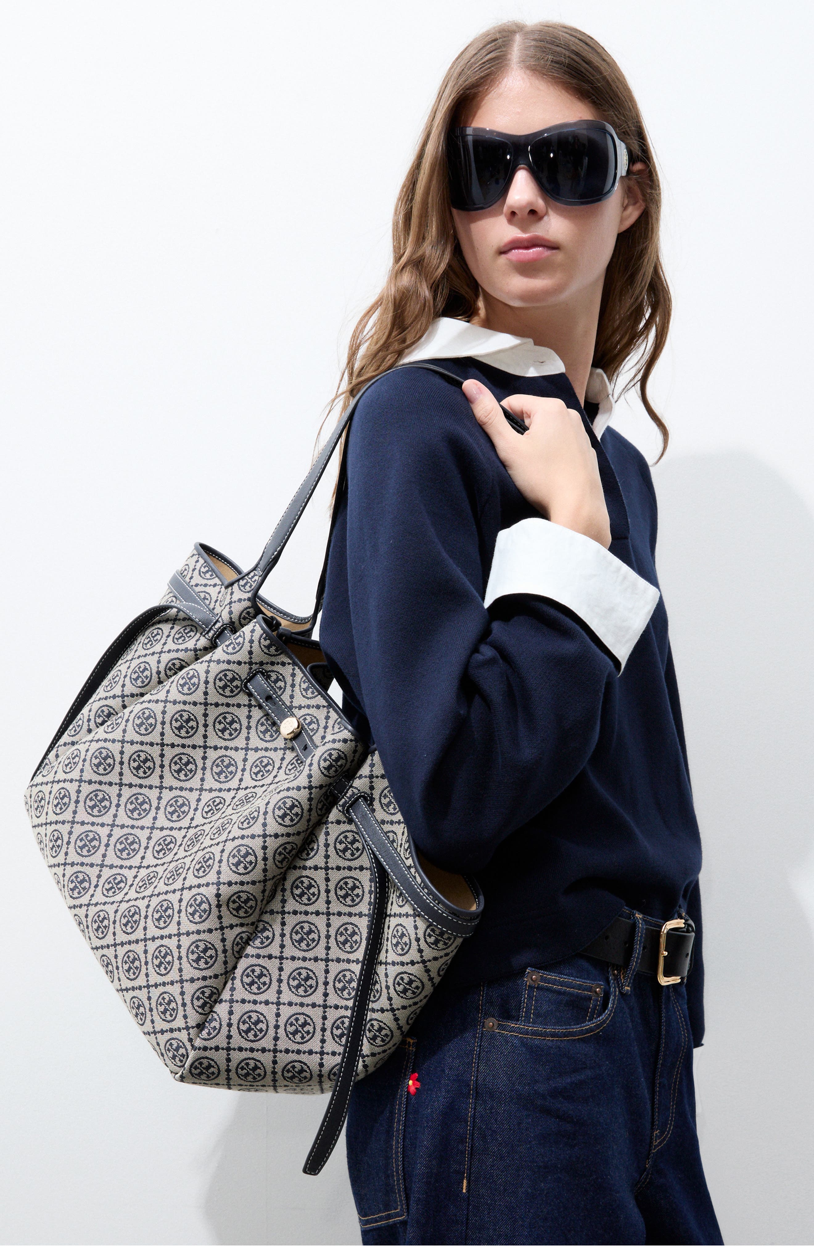 Romy T Monogram Tote, Alternate, color, TORY NAVY