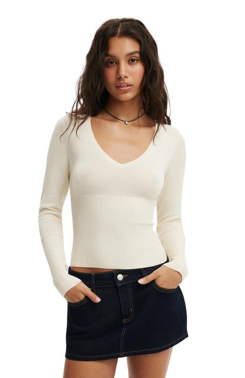 Women's Close Knit V-Neck Top