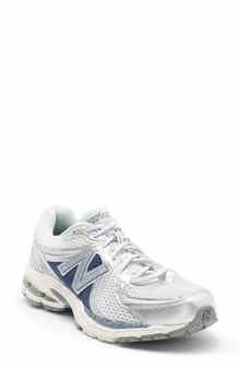 New Balance 860v2 Running Shoe