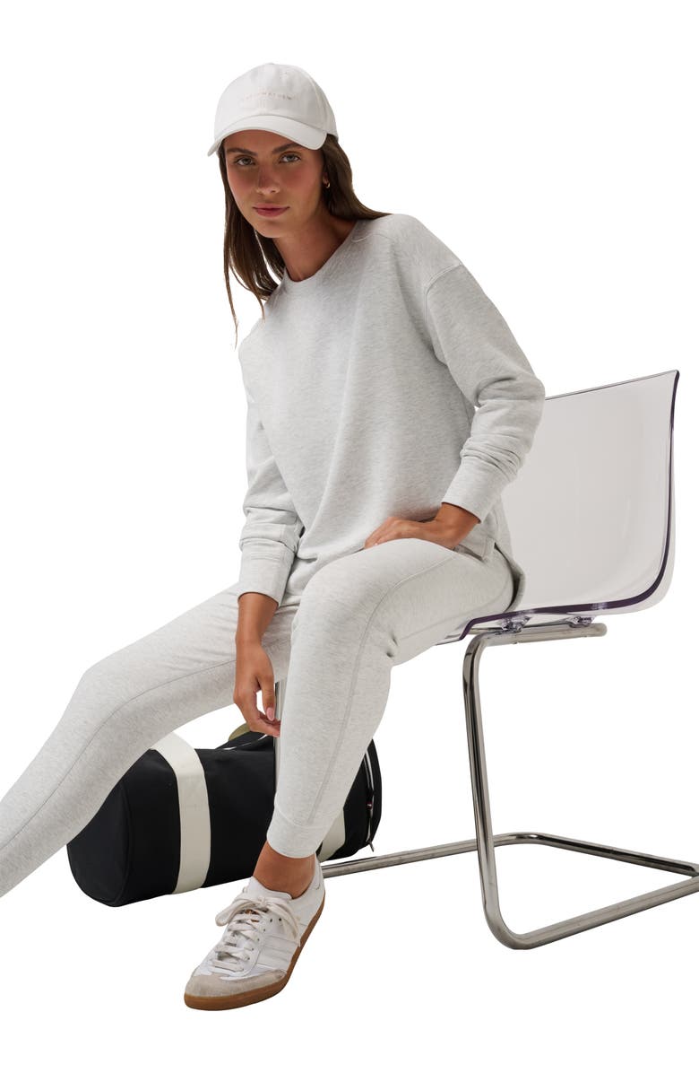 TravisMathew Skyloft Crewneck Sweatshirt, Alternate, color, Heather Light Grey