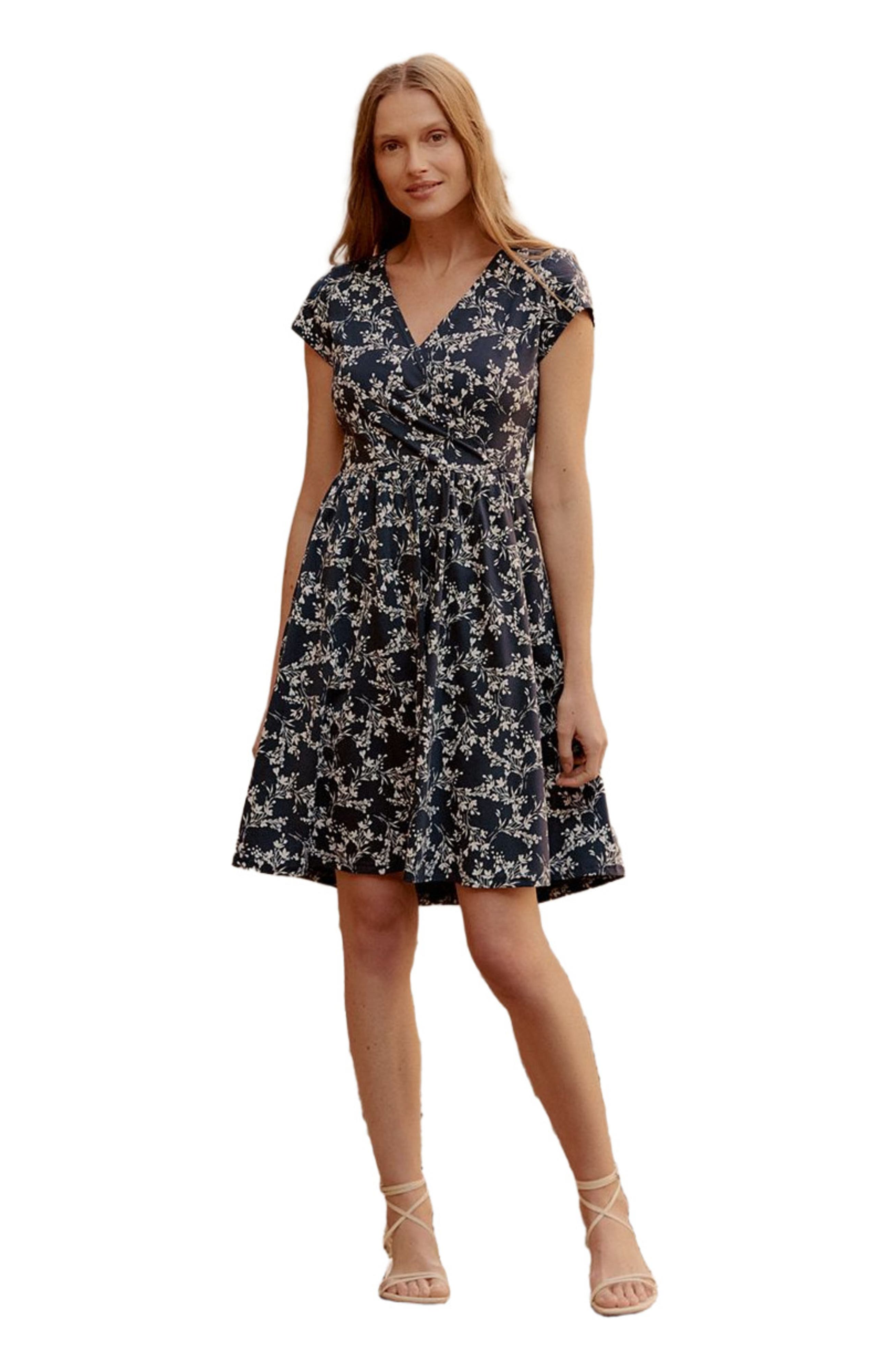 Bouquet Blooms Midnight Blue