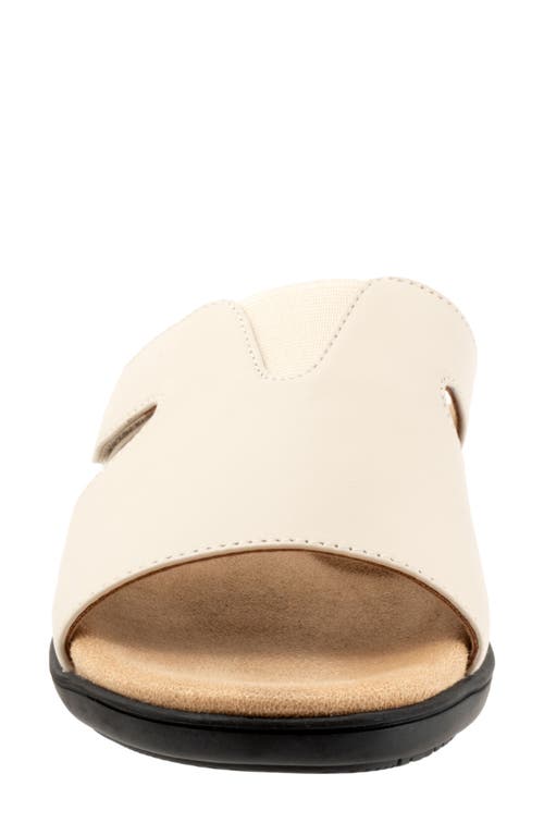 Trotters Roxine Slide Sandal In Ivory