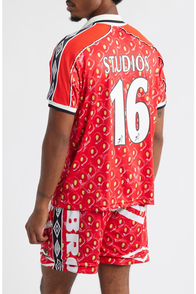 x Umbro Strawberry Half Zip Soccer Jersey (Men) | Nordstrom