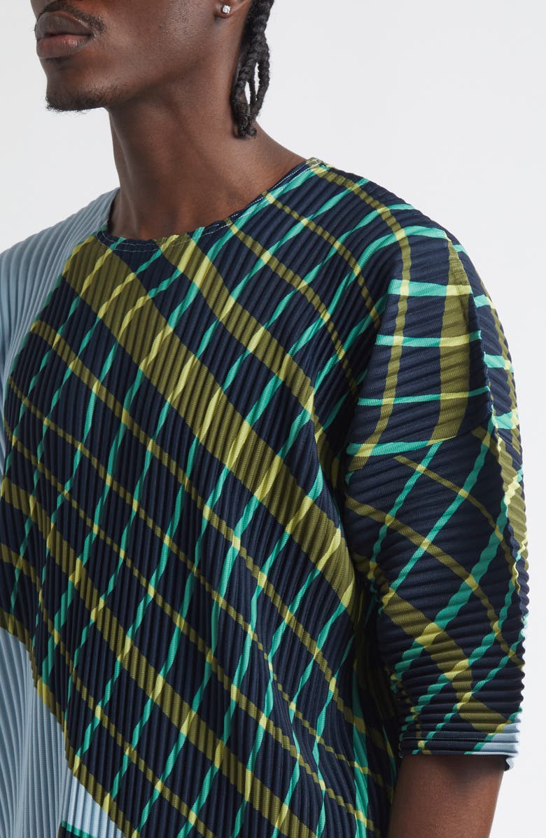Homme Plissé Issey Miyake Windswept Plaid Pleated Top, Alternate, color, Blue Gray