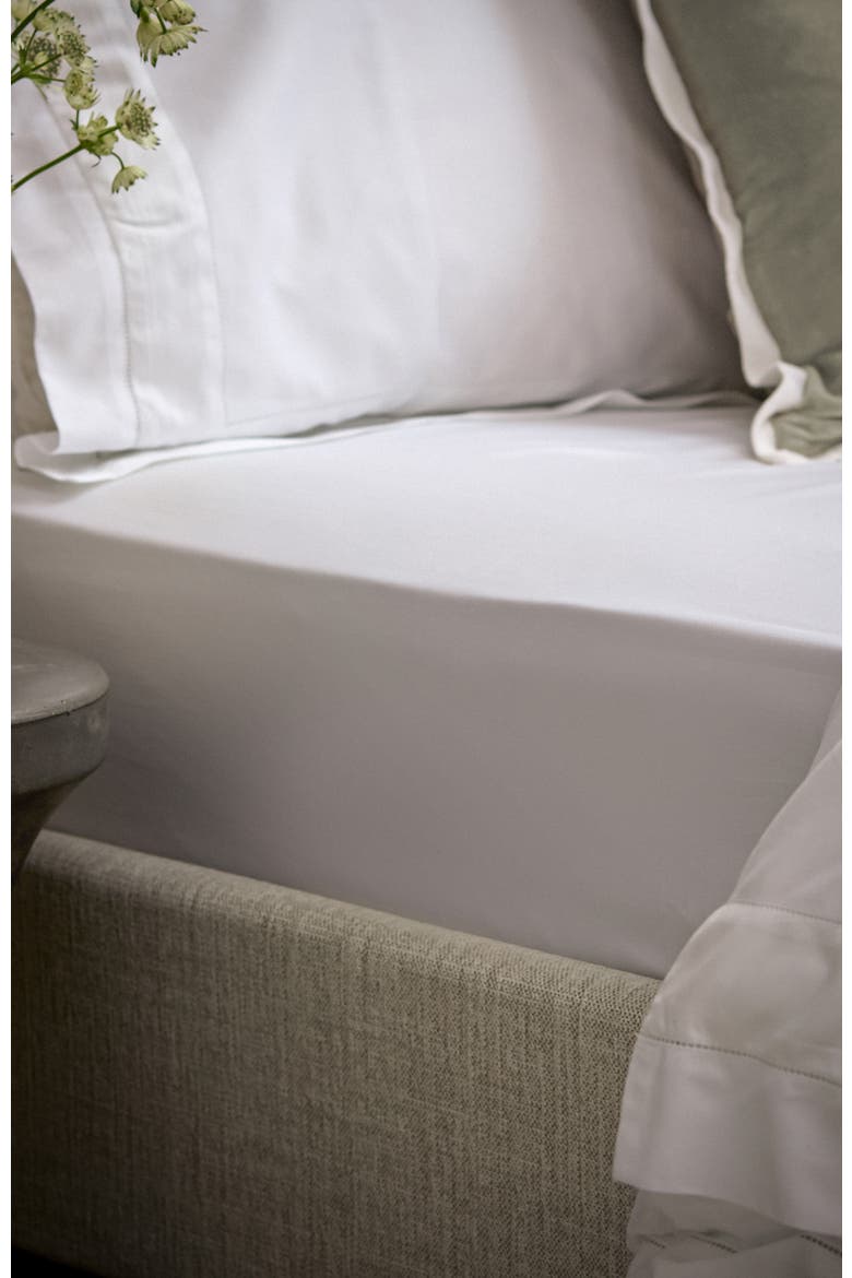 Balmoral Luxury Cotton Sateen Fitted Sheets, Alternate, color, White