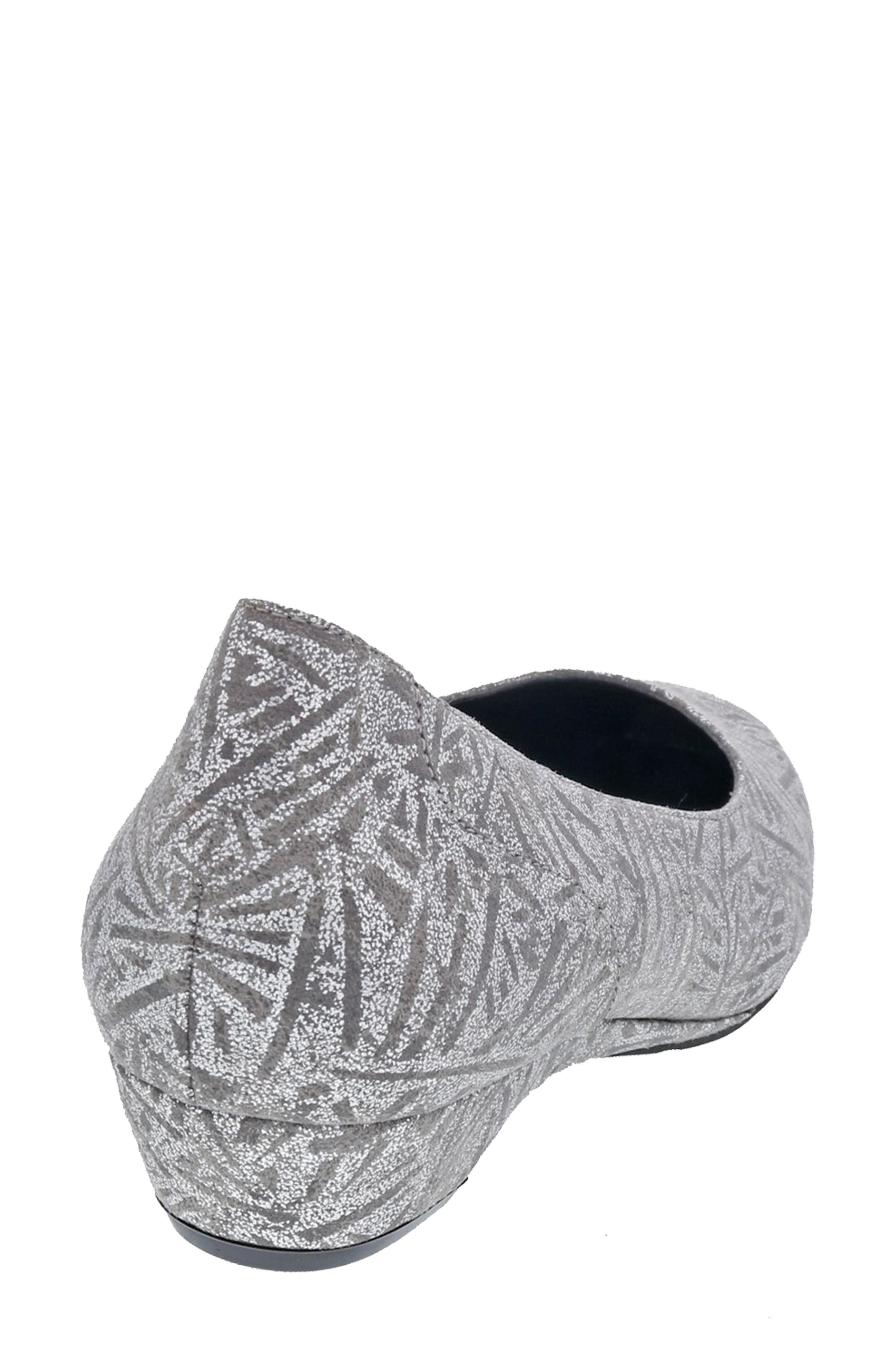 Ros Hommerson Tabitha Pump, Alternate, color, Pewter Textile