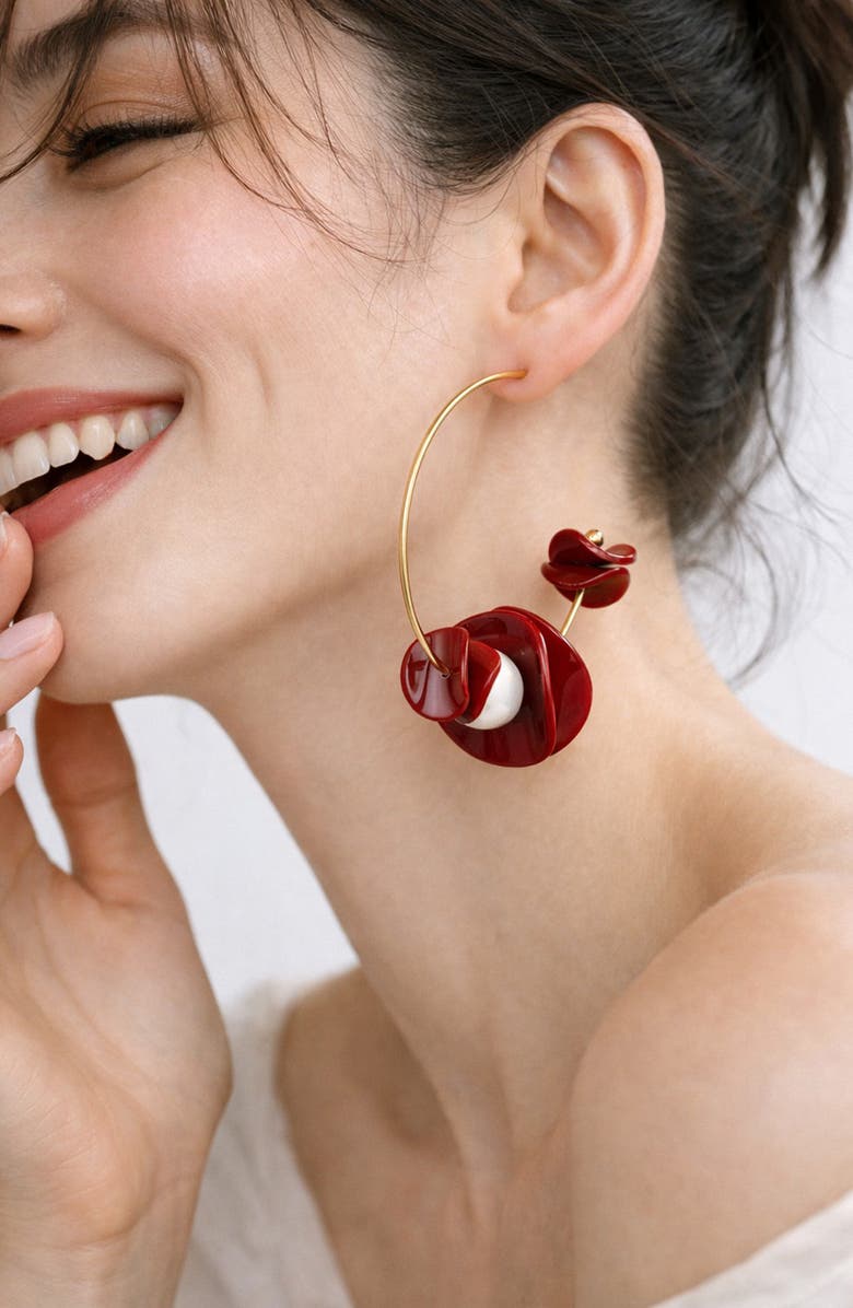 EYE CANDY LOS ANGELES Giovanna Hoop Earrings, Alternate, color, Gold