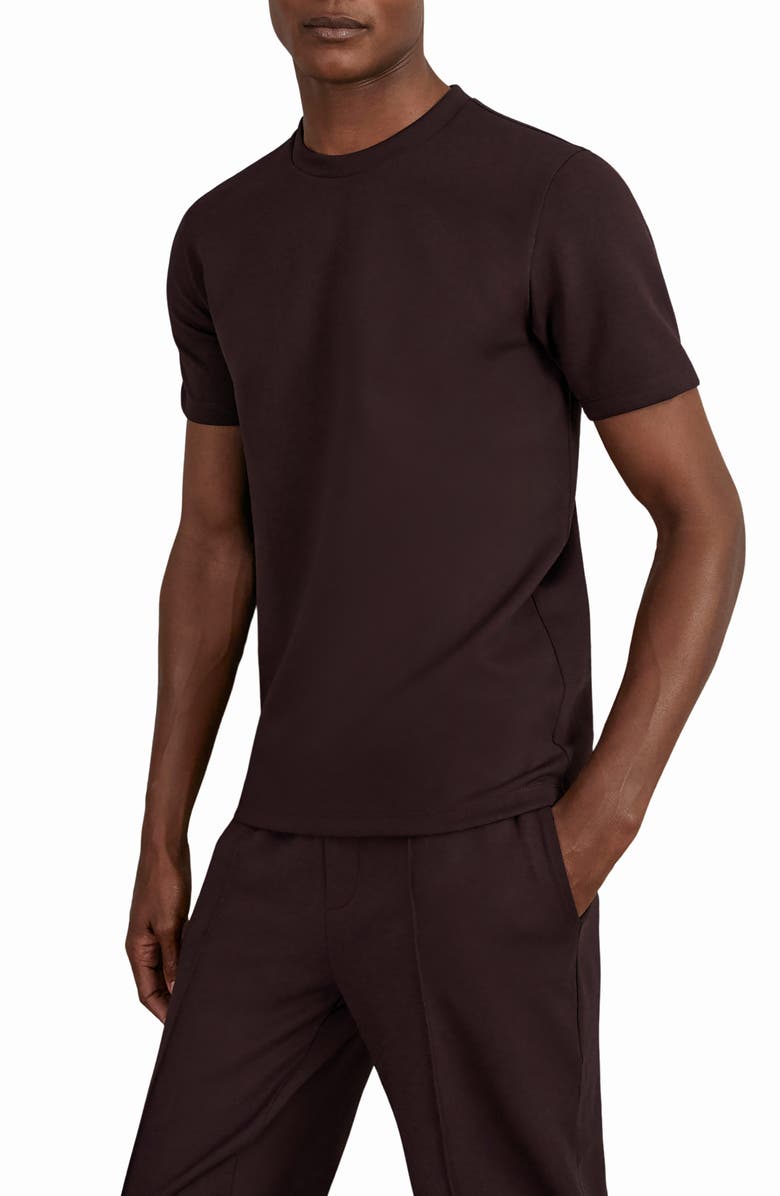 Reiss Bradley Solid Stretch T-Shirt, Alternate, color, Cherry Red