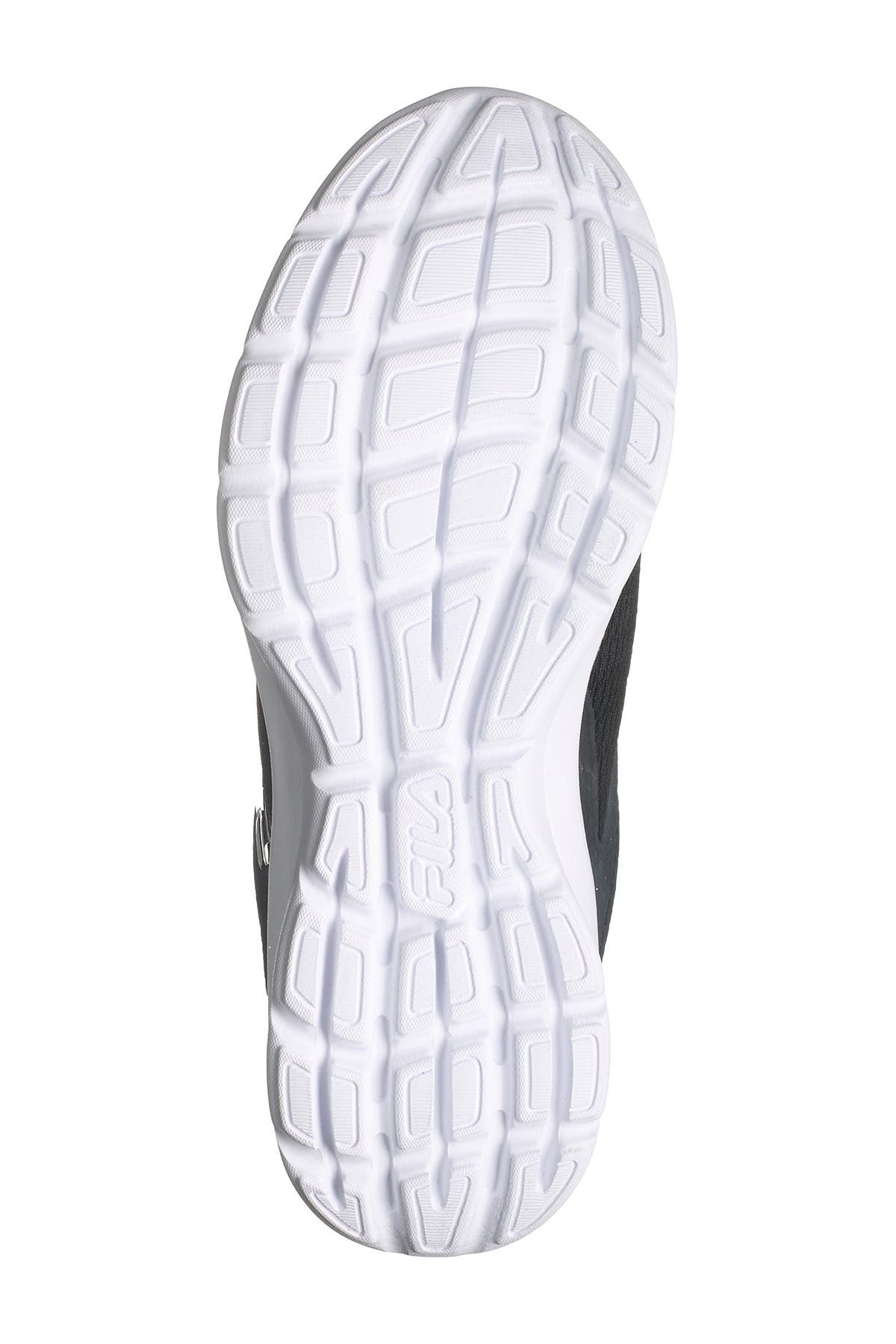 FILA Memory Fraction 5 Running Shoe, Alternate, color, 