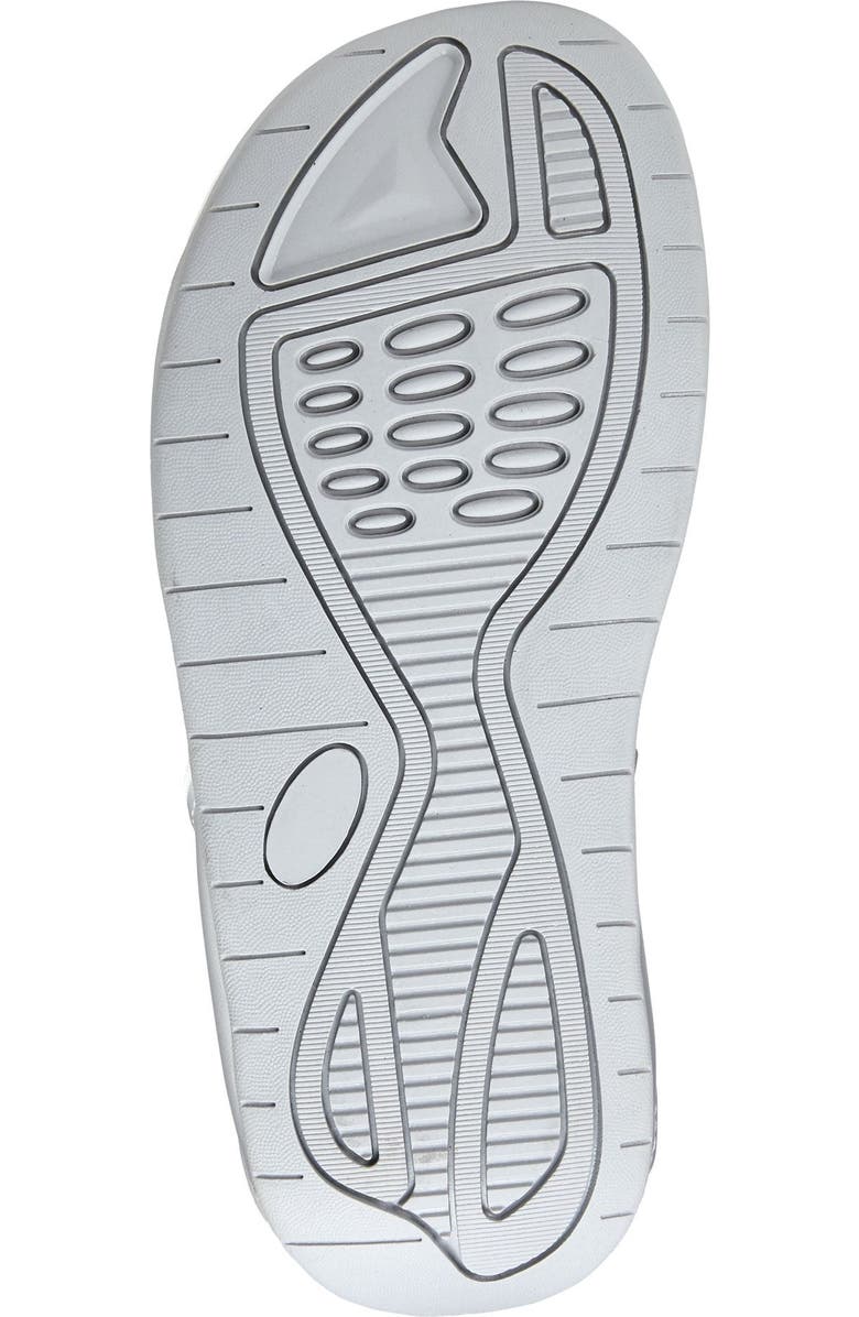 Comfortview The Sporty Slip On Thong Sandal, Alternate, color, Silver