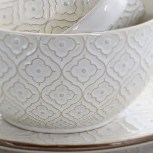 Elama White Lily 16 Piece Luxurious Stoneware Dinnerware With Complete Setting For 4 In White