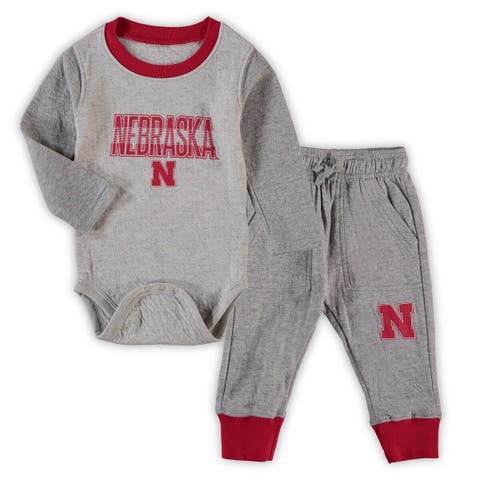Infant Wes & Willy Heathered Gray/Scarlet Nebraska Huskers Jie Jie Long Sleeve Bodysuit & Pants Set