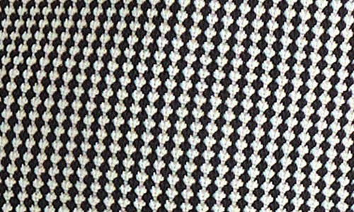 Kasper Geometric Stitch Sweater In Black