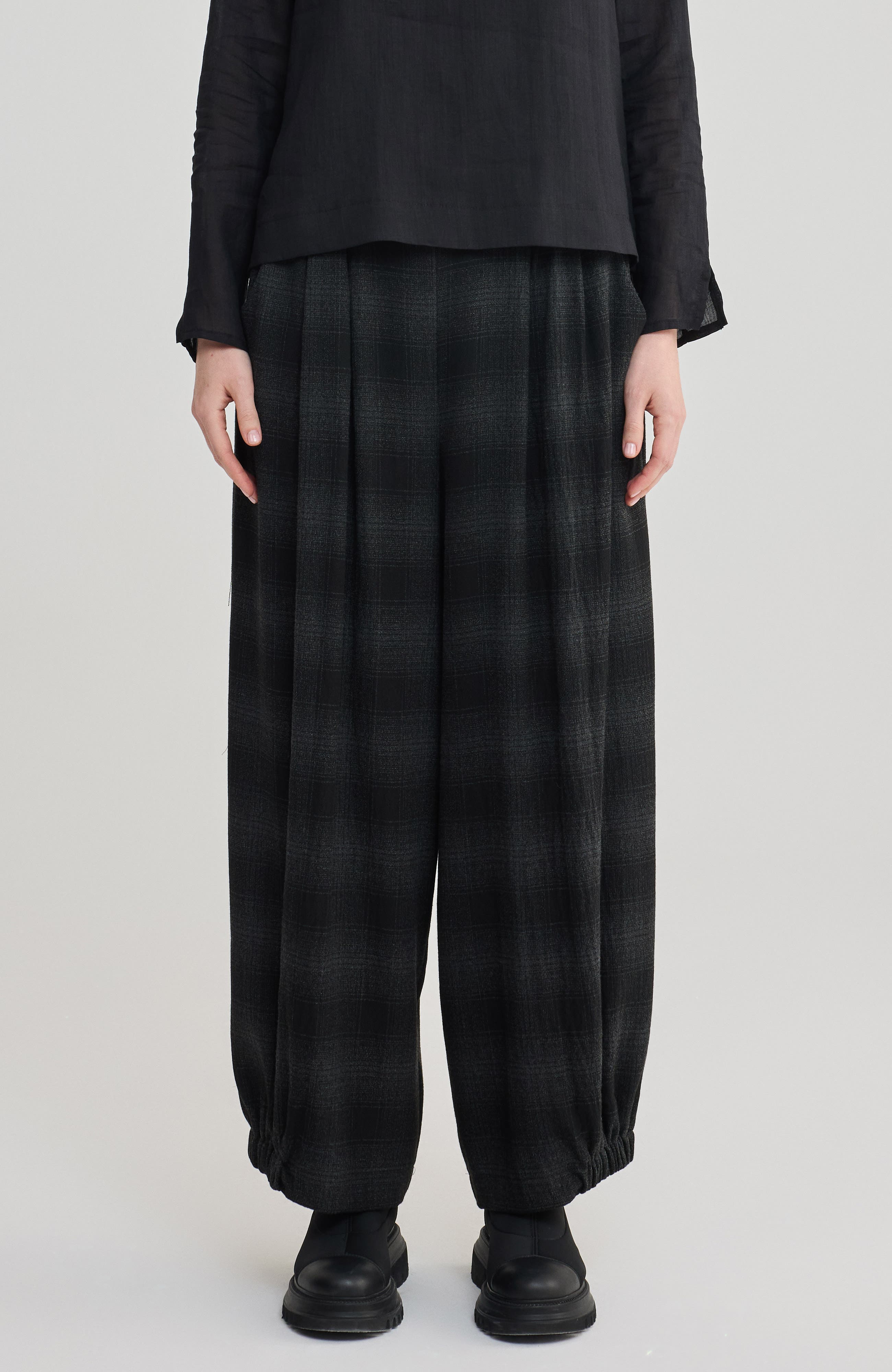 LUUKAA Mia Plaid Cocoon Pants (Women) | Nordstrom