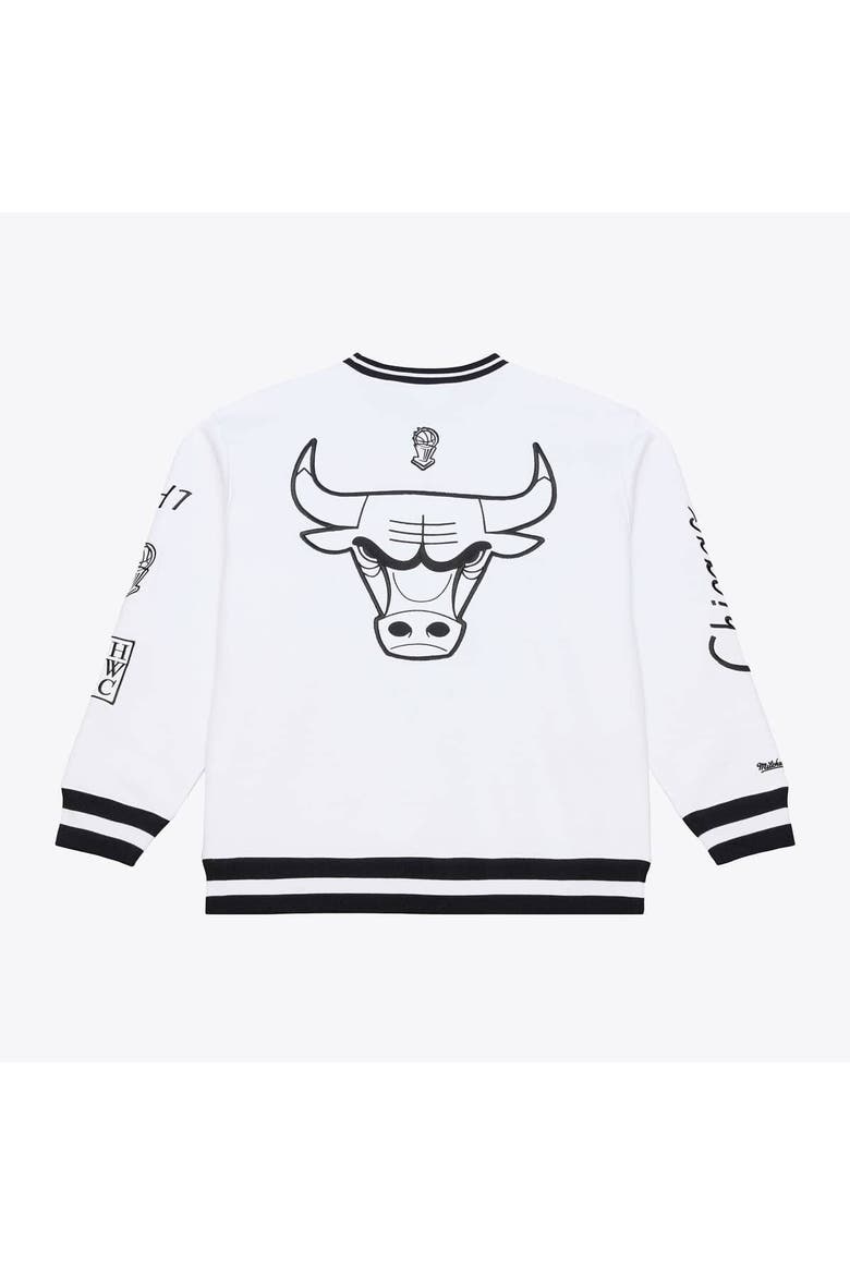Men's Mitchell & Ness  White Chicago Bulls Hardwood Classics Arctic Fleece Sweatshirt, Alternate, color, White