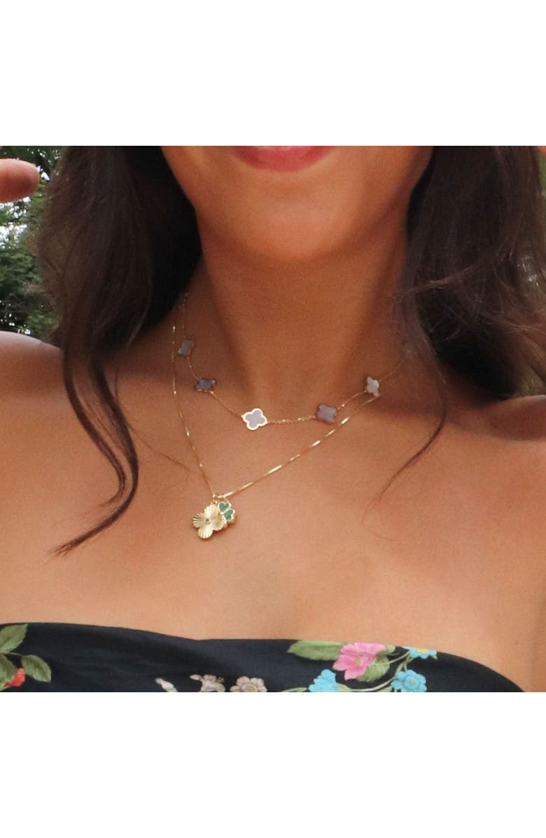 The Lovery Fine Jewelry Fluted Emerald Clover Charm, Alternate, color, Emerald