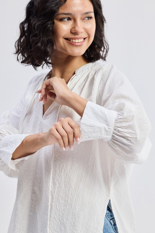 Reistor Relaxed Fit Top With Front-tie In Striped Horizon