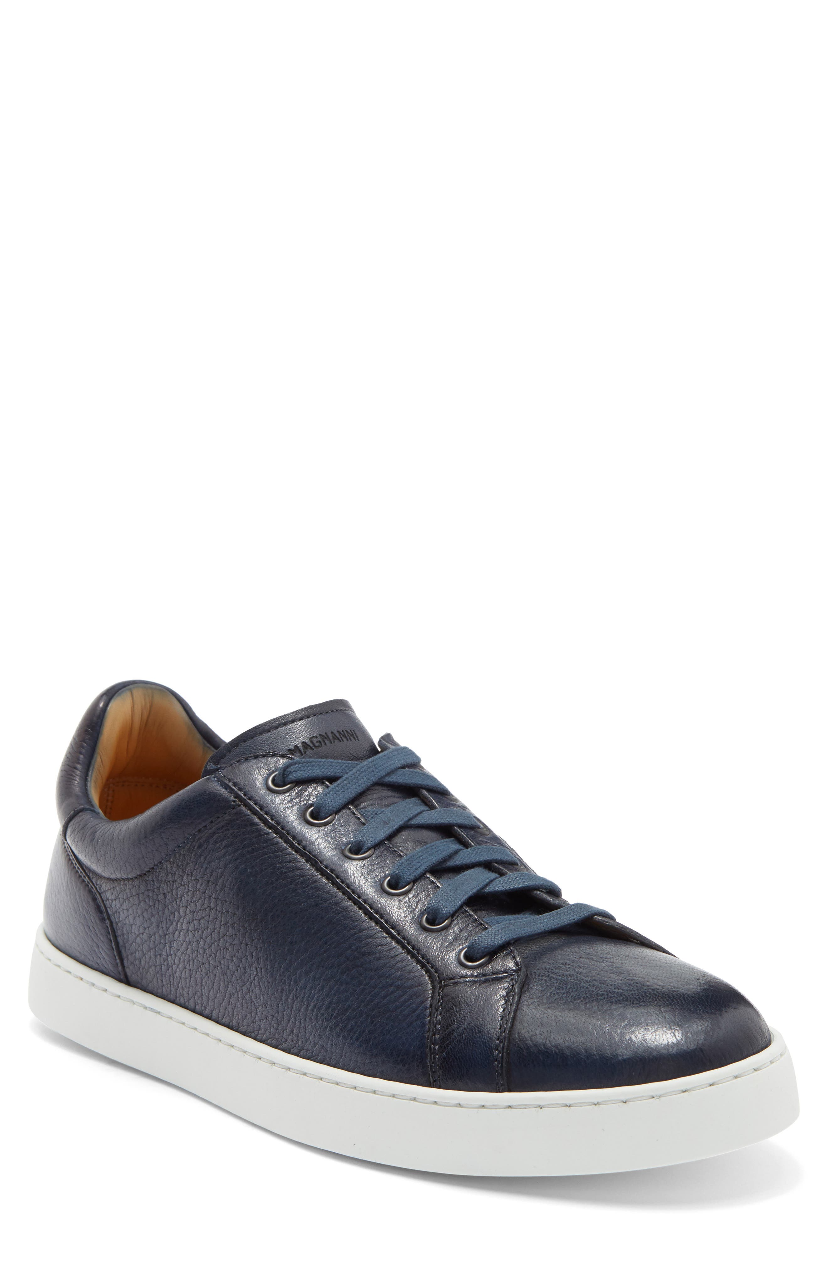 Leve Low Top Sneaker