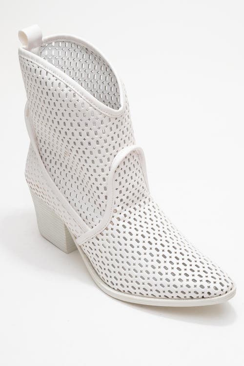 Prologue Shoes Pera Block Heel Boot In White