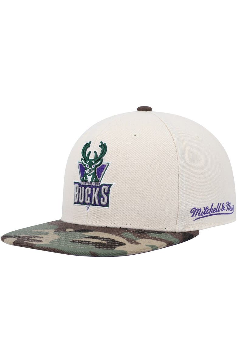 Mitchell & Ness Men's Mitchell & Ness Cream/Camo Milwaukee Bucks Hardwood Classics 40th Anniversary Off White Camo Fitted Hat, Alternate, color, 