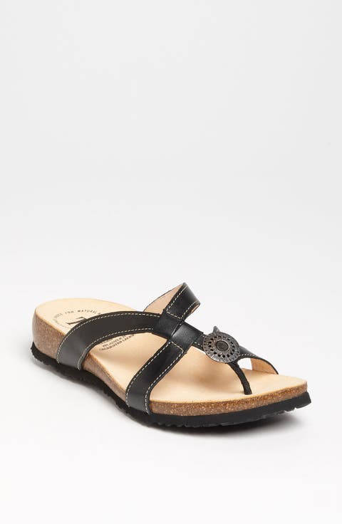 
Julia
 Sandal (Online Only)