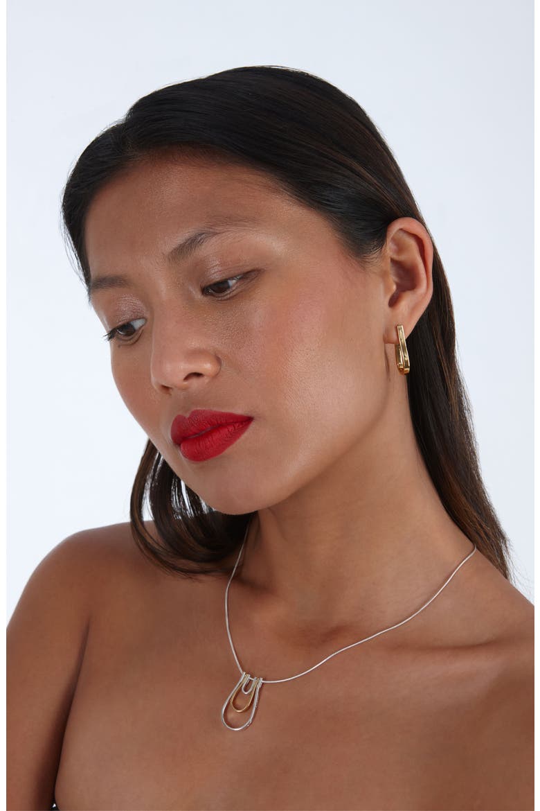 Petal Hoops, Alternate, color, Gold