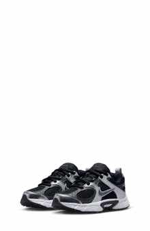 Nike Kids' V5 RNR Sneaker