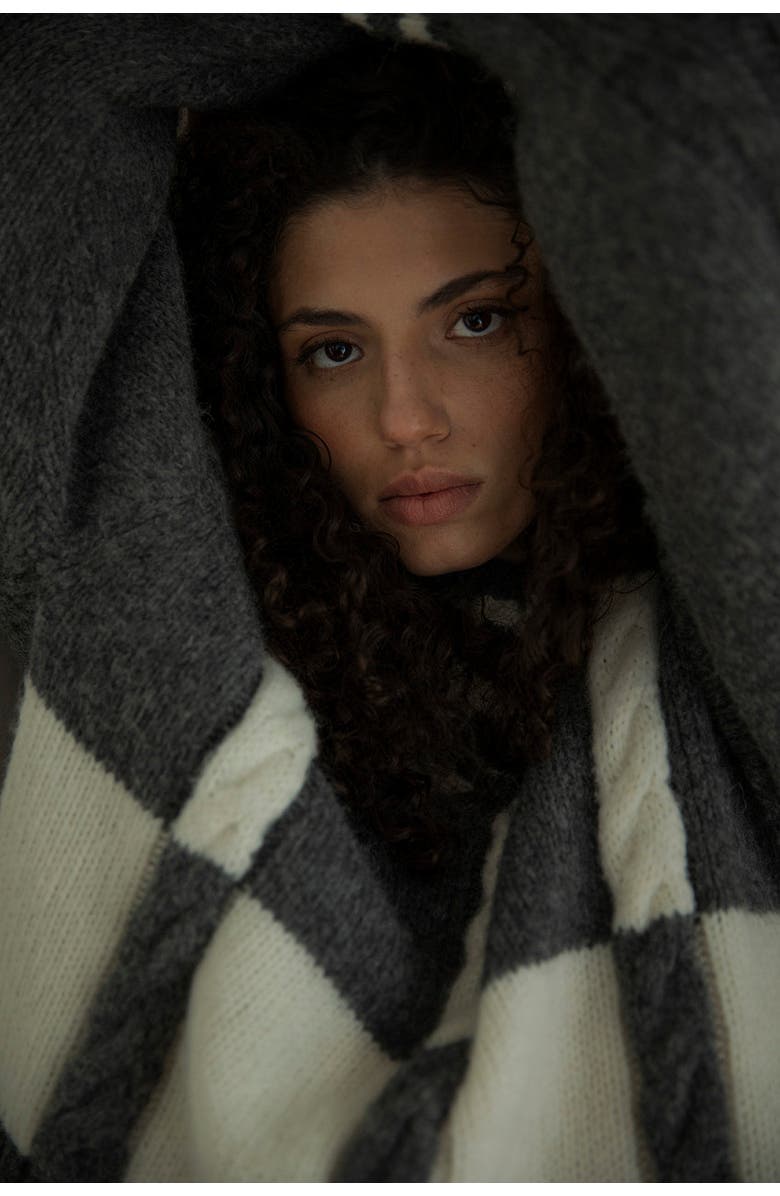 SSKEIN Kari Pullover, Alternate, color, Grey Ivory