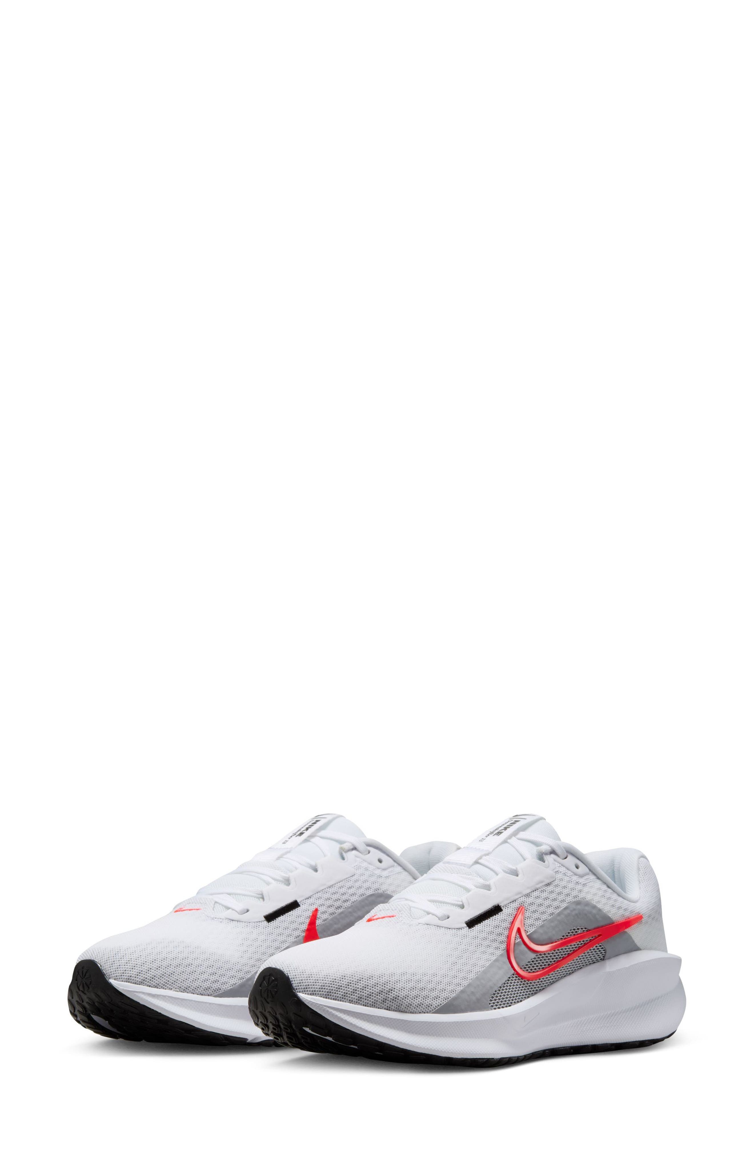 Nike Downshifter 13 Sneaker
