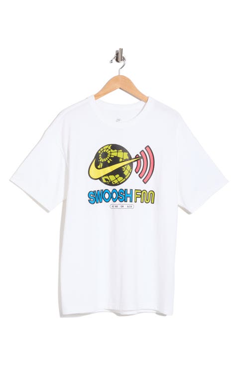 Sportswear Swoosh FM Graphic T-Shirt
