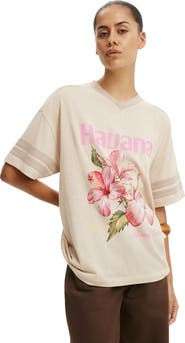 Cotton On Women's V Neck Vacay Graphic Tee