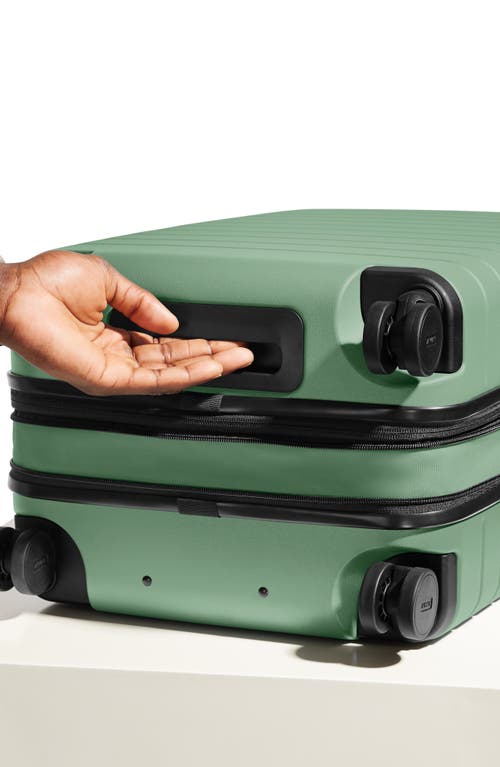 Away Flex 22-inch Bigger Spinner Carry-on