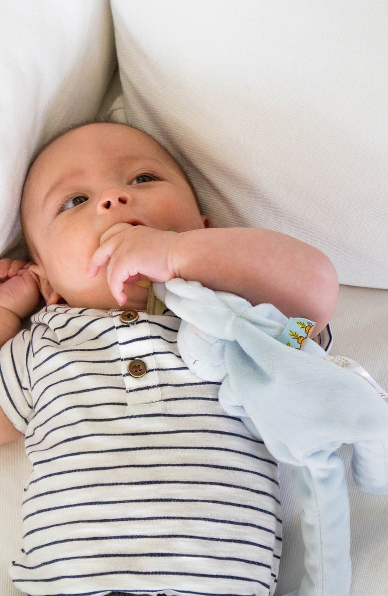 Bunnies by the Bay Blanket & Bunny Silly Buddy Pacifier Holder Gift Set, Alternate, color, Blue