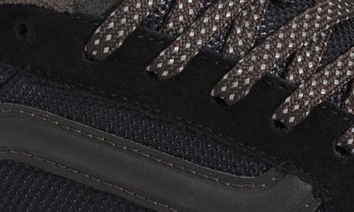Vans Hylane Sneaker In Black