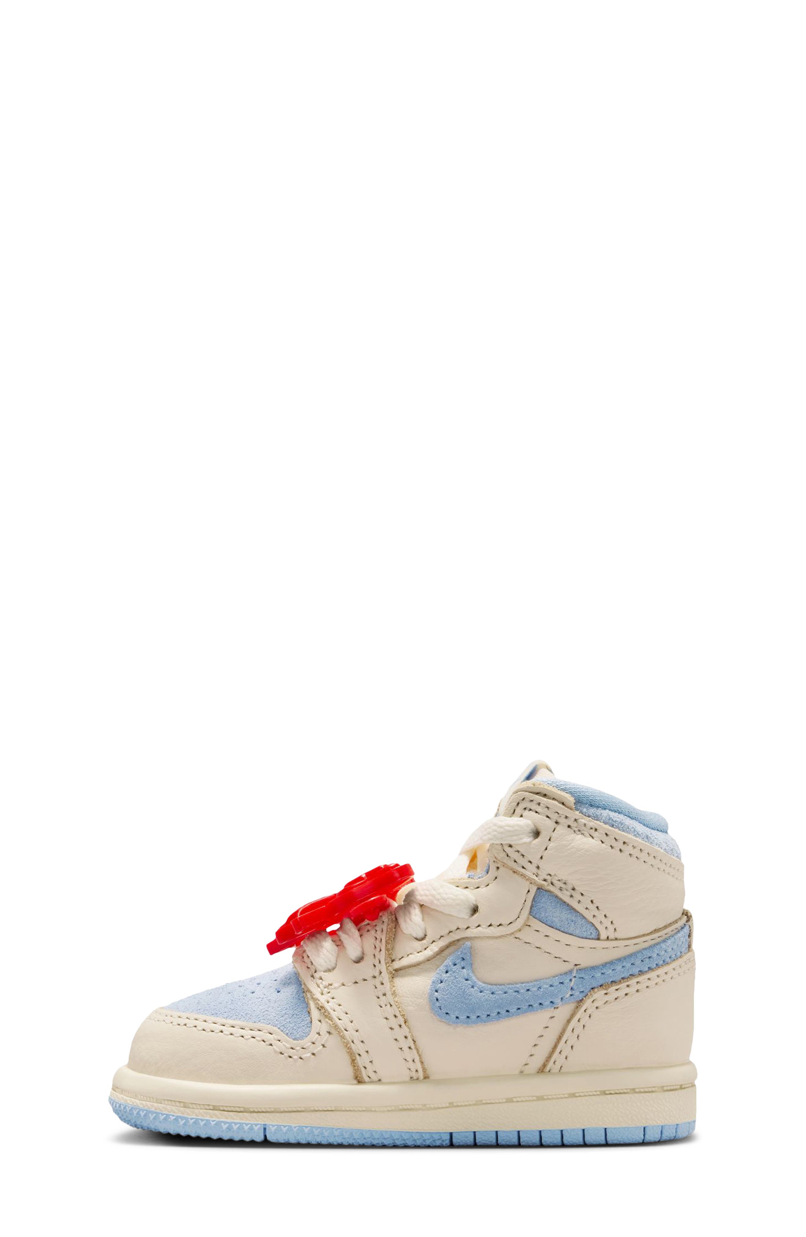 Jordan Kids' Air Jordan 1 Retro High OG Basketball Sneaker, Alternate, color, Pale Ivory/ Blue/ Coconut Milk