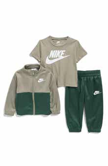 Nike 3-Piece Essential Set