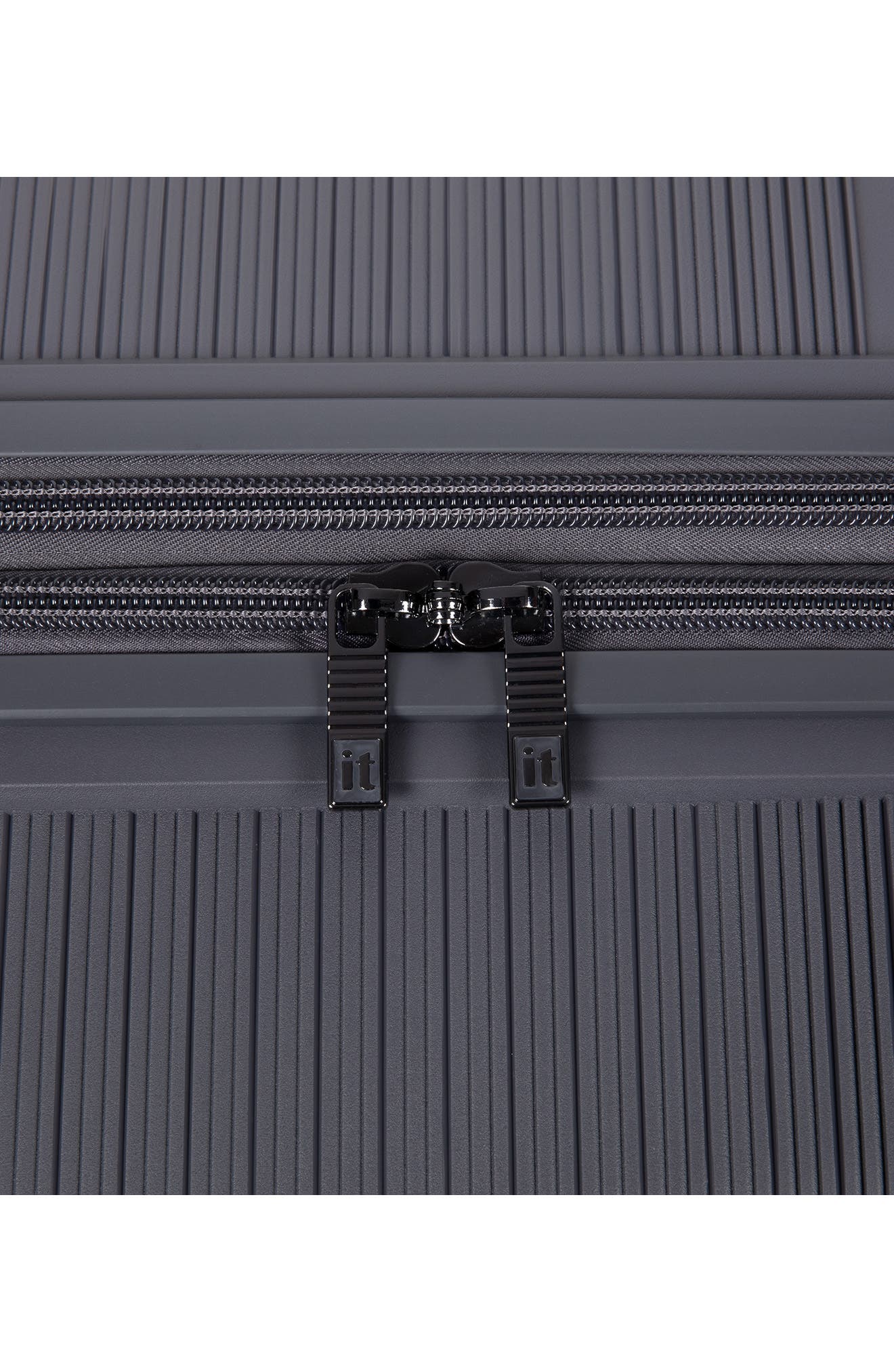 IT LUGGAGE Unanimous 21-Inch Hardside Carry-On Luggage, Alternate, color, Charcoal