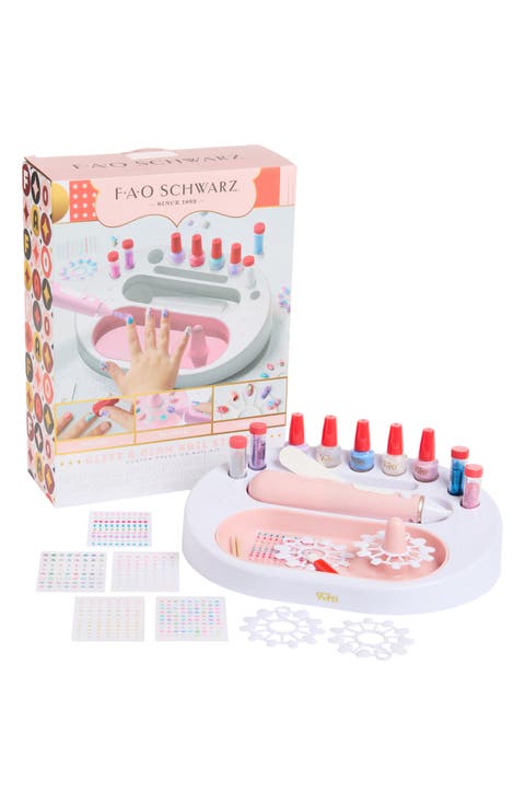 Glitz & Glam Nail Studio (Kids)