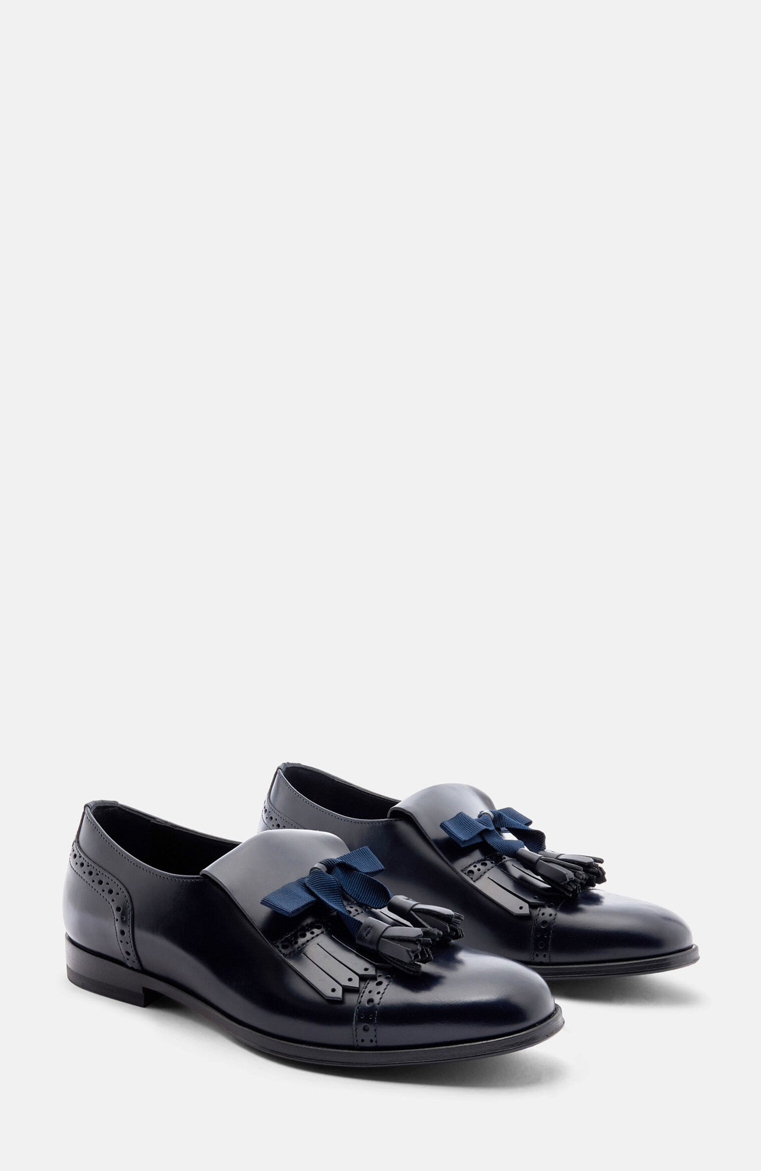 SCAROSSO Lucy Monks, Main, color, 